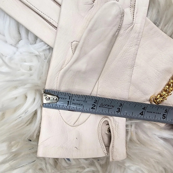 Vintage off white chain leather gloves 6 - Picture 5 of 12
